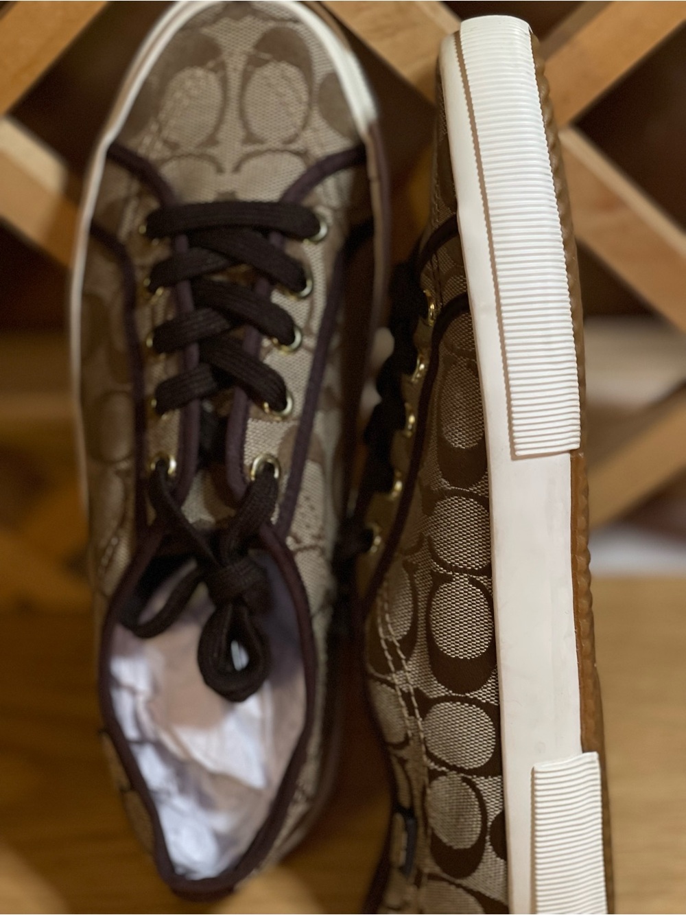 Authentic Coach New York A3851 “ Kalyn “ Sz 9B /Classic Canvas low- top Sneaker - Picture 10 of 16